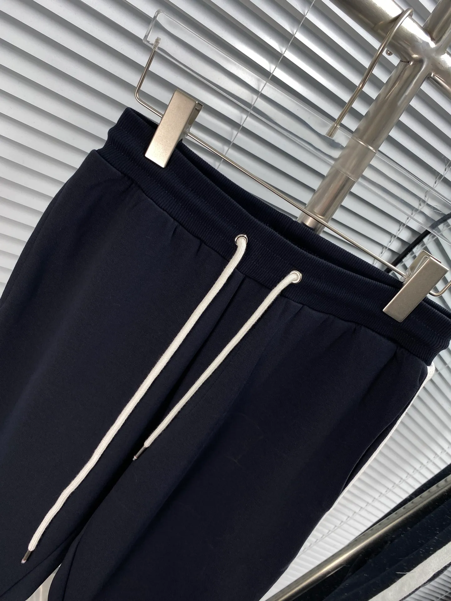 THOM BROWNE 2023AW ， ， ， ， 。 ， Quality ， Classic ：Navy Blue Black Sizes：Ｍ-3XL
